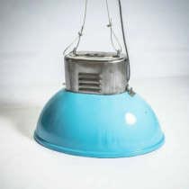Lampe industrielle Ovale bleue haut poli